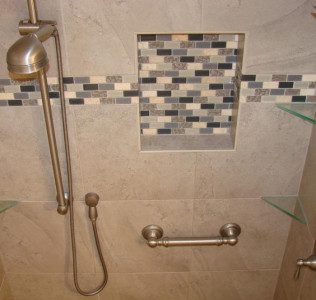 Bathroom Glass Tile Accent Ideas 1